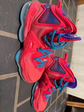 Nike Kids Red Athletic Shoes with Blue Accents